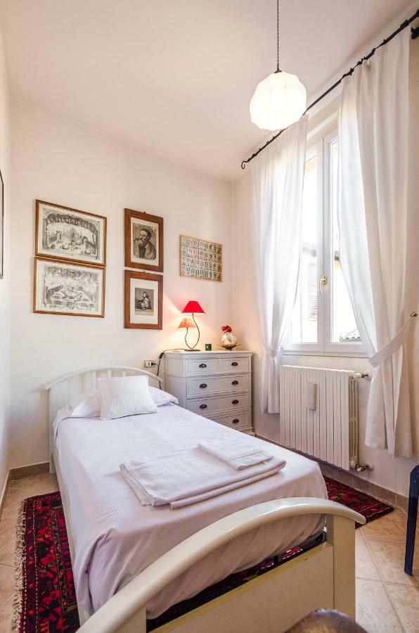 Lupari Apartment, Palazzo Storico Sotto Le Due Torri Bolonya Dış mekan fotoğraf