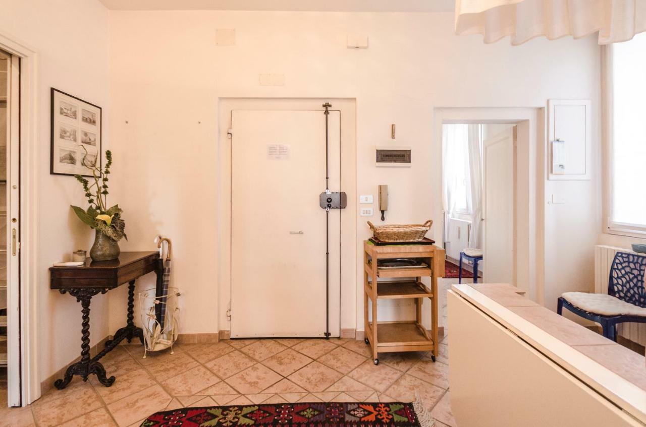 Lupari Apartment, Palazzo Storico Sotto Le Due Torri Bolonya Dış mekan fotoğraf