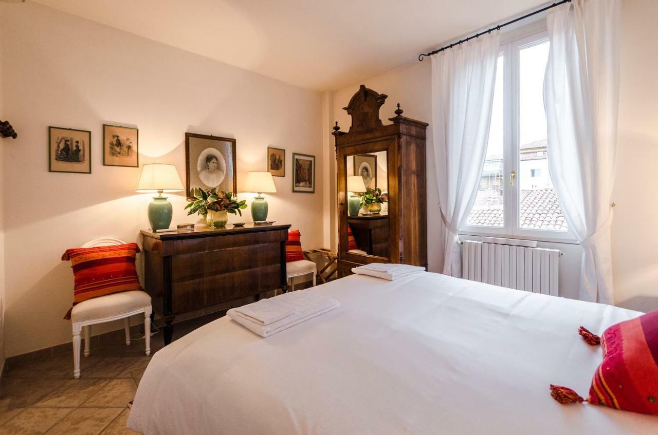 Lupari Apartment, Palazzo Storico Sotto Le Due Torri Bolonya Dış mekan fotoğraf