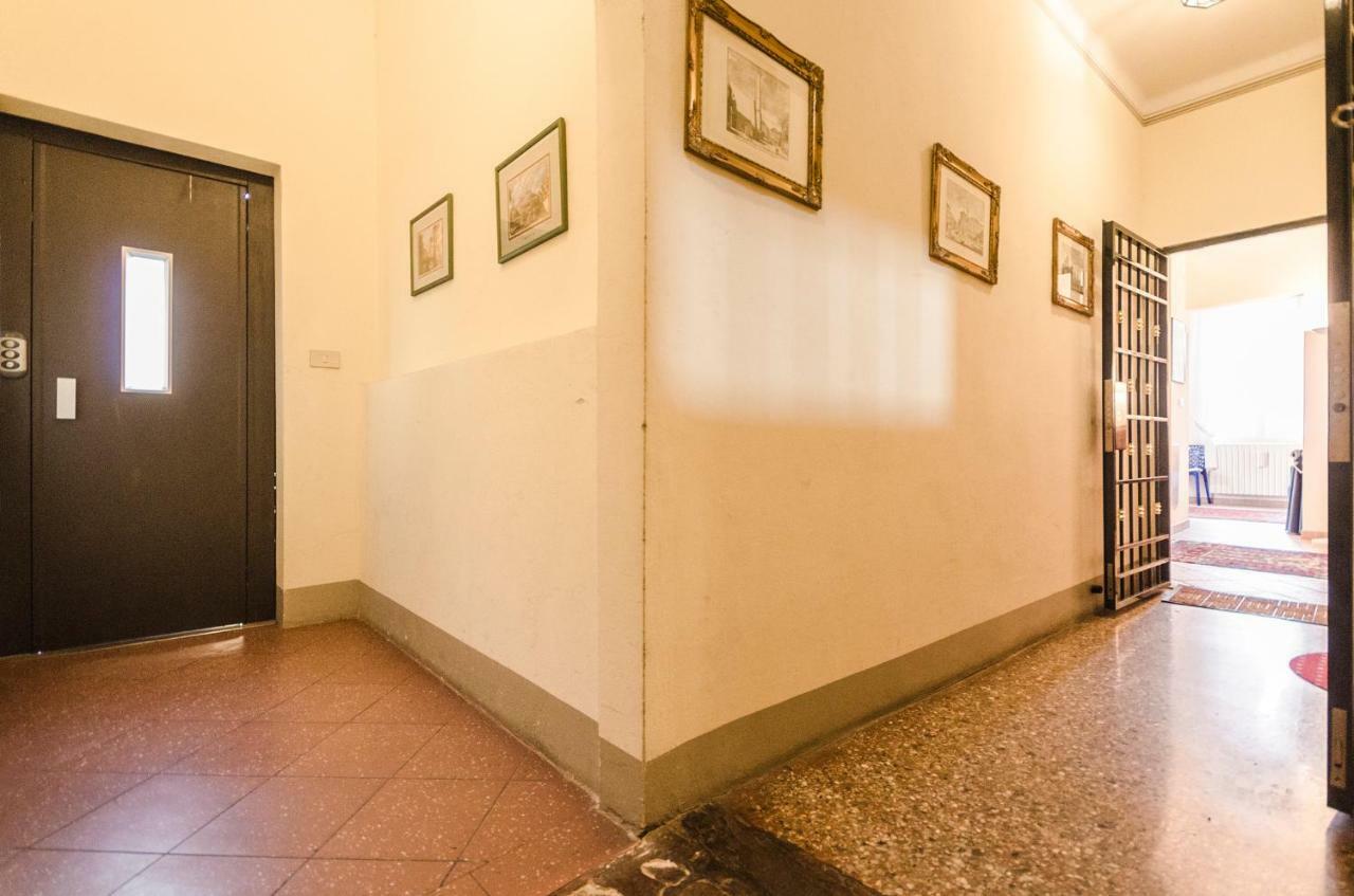 Lupari Apartment, Palazzo Storico Sotto Le Due Torri Bolonya Dış mekan fotoğraf