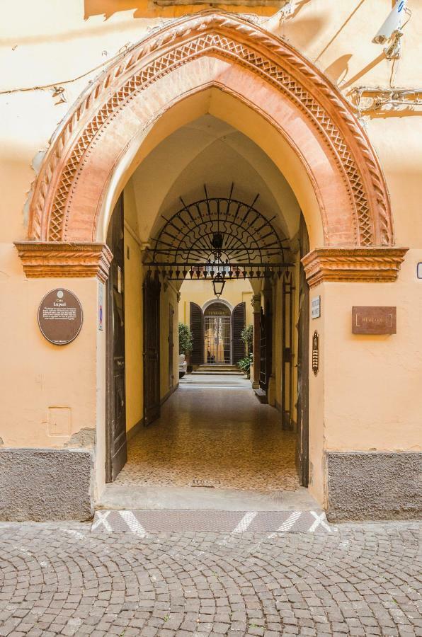 Lupari Apartment, Palazzo Storico Sotto Le Due Torri Bolonya Dış mekan fotoğraf