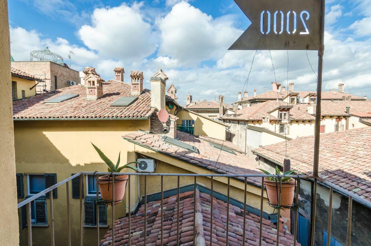 Lupari Apartment, Palazzo Storico Sotto Le Due Torri Bolonya Dış mekan fotoğraf