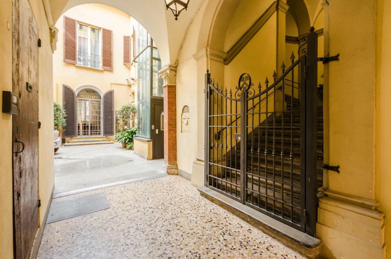 Lupari Apartment, Palazzo Storico Sotto Le Due Torri Bolonya Dış mekan fotoğraf